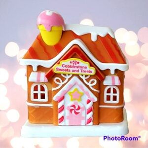 Gingerbread House plastic light up tabletop Christmas holidays candy